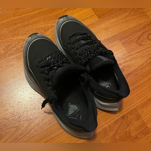 Nike Zoom Winflo 6 Shield Black/Grey - Picture 4 of 4